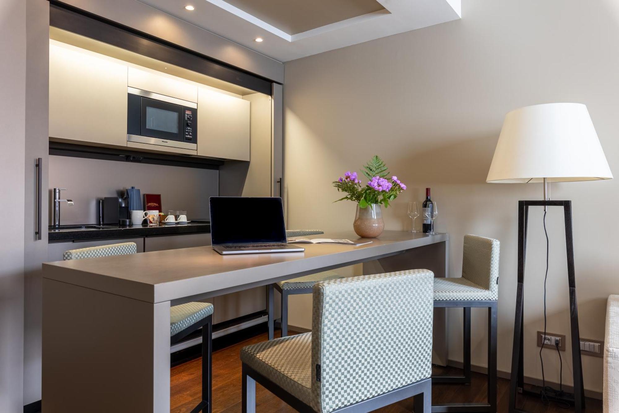 Nj Hotels & Apartments San Pietro All'Orto 6 Μιλάνο Εξωτερικό φωτογραφία