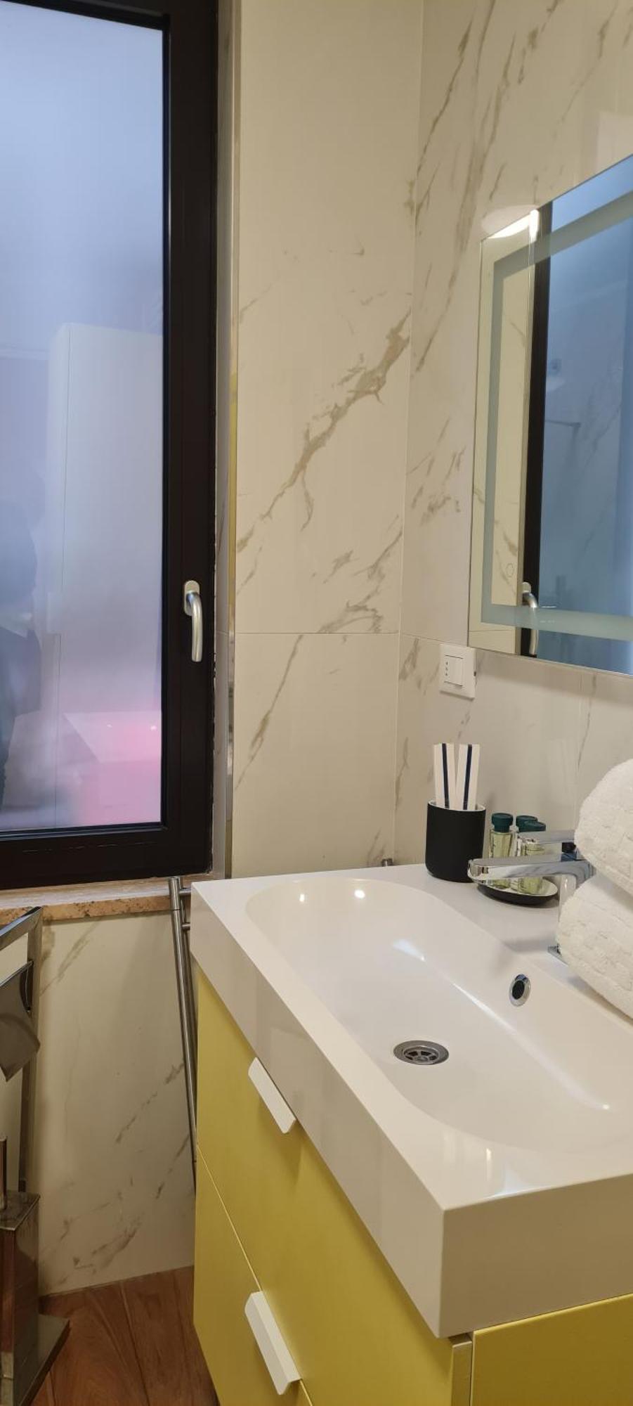 Nj Hotels & Apartments San Pietro All'Orto 6 Μιλάνο Εξωτερικό φωτογραφία